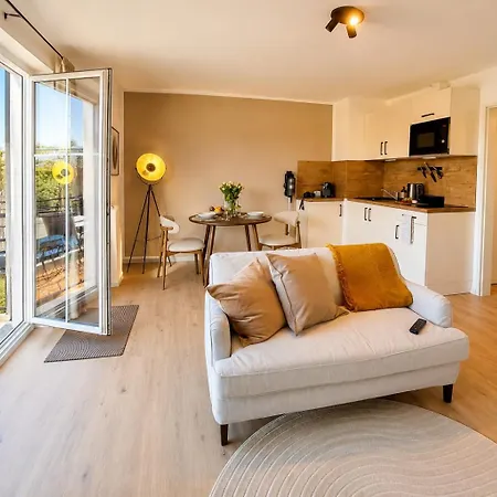 Neu! Balkon - Parkplatz Im Herzen Von Appartement *
