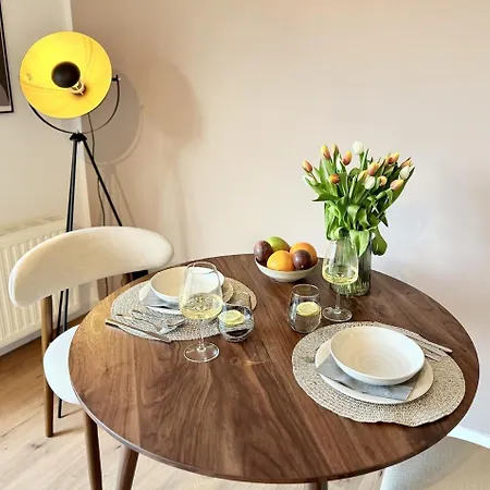 Appartement Neu! Balkon - Parkplatz Im Herzen Von *