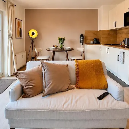 Neu! Balkon - Parkplatz Im Herzen Von *